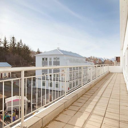 Apotek Guesthouse Акурейри Экстерьер фото