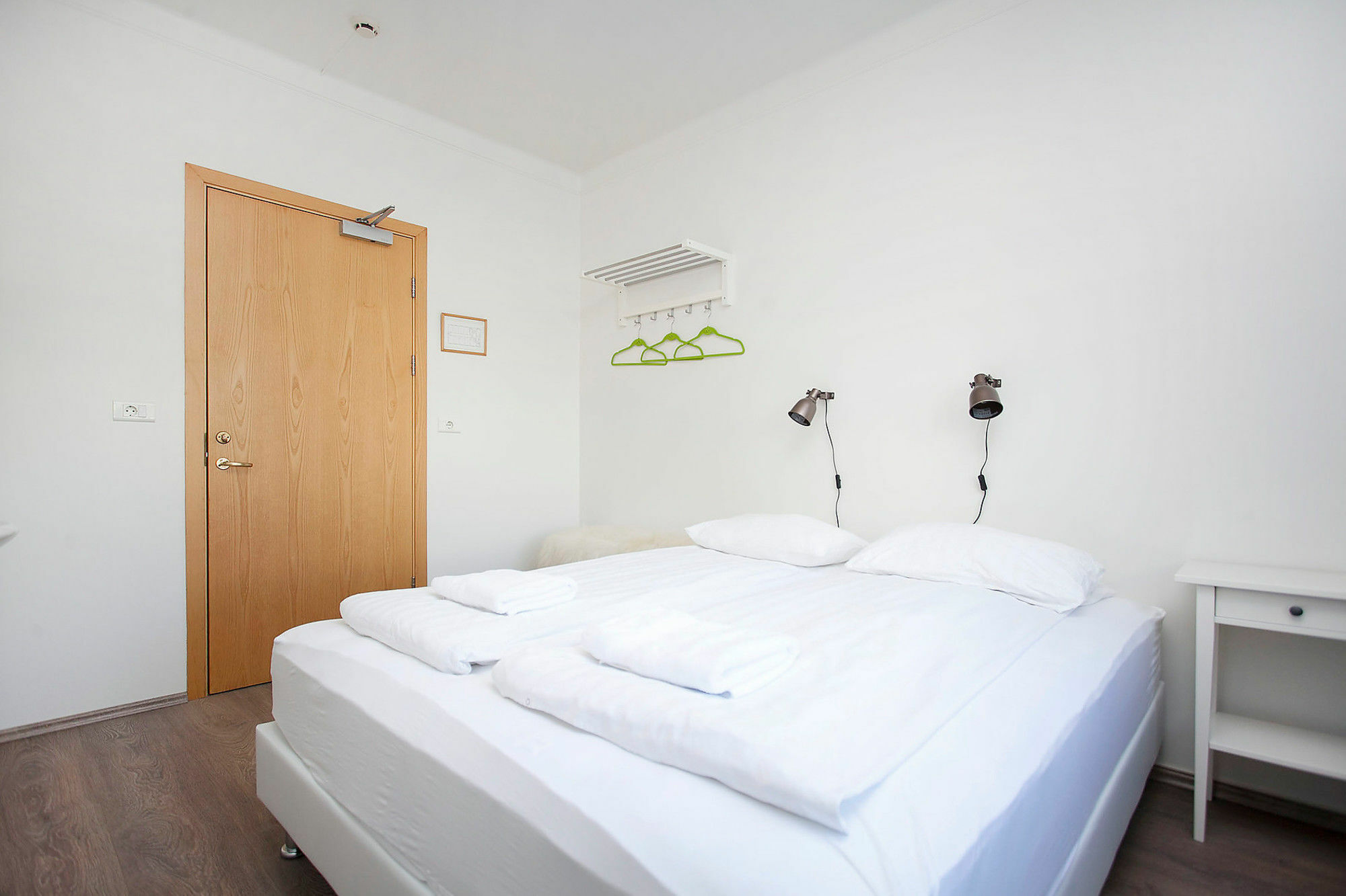 Apotek Guesthouse Акурейри Экстерьер фото