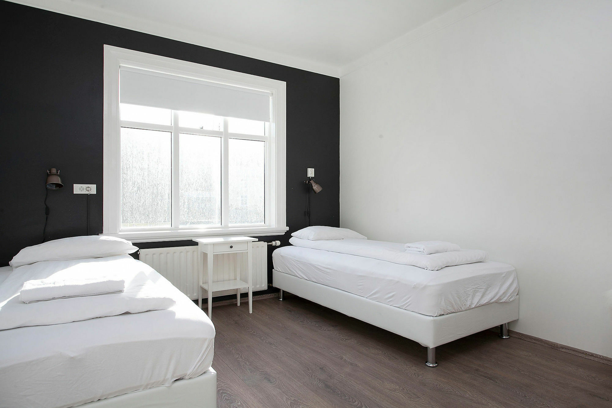 Apotek Guesthouse Акурейри Экстерьер фото